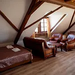 منتجع Wellness & Minipivovar Knezinek تشيسكي بوديوفيتسه