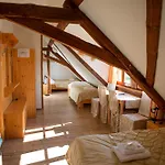 Wellness & Minipivovar Knezinek 3*
