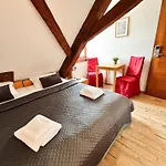 Wellness & Minipivovar Knezinek تشيسكي بوديوفيتسه
