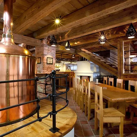 Wellness Hotel & Minipivovar Knezinek 3*