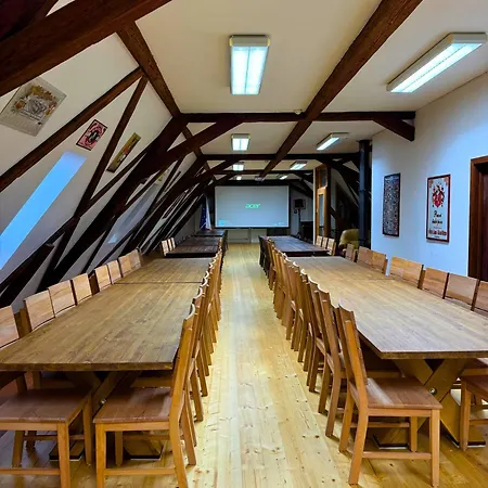 Wellness Hotel & Minipivovar Knezinek 3*