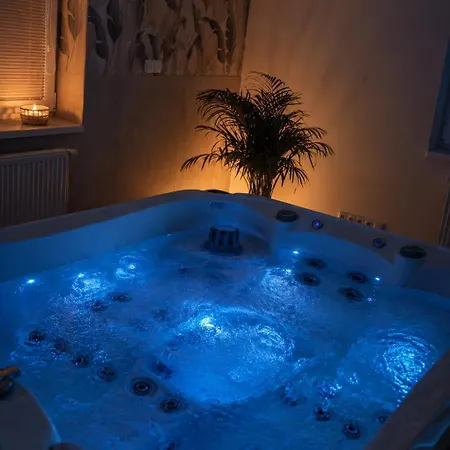 Wellness Hotel & Minipivovar Knezinek Resort 3*