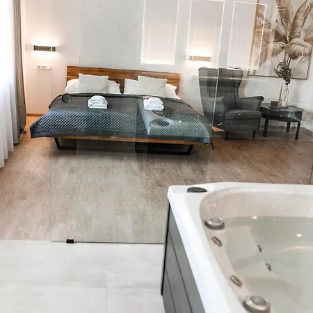 Resort Wellness Hotel & Minipivovar Knezinek 3*