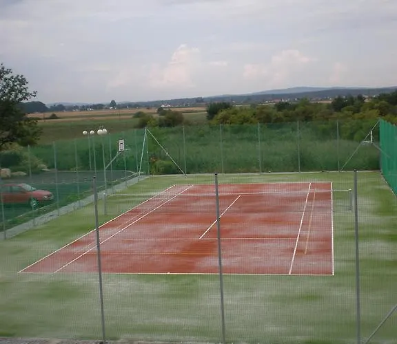 Wellness & Minipivovar Knezinek אתר נופש 3*